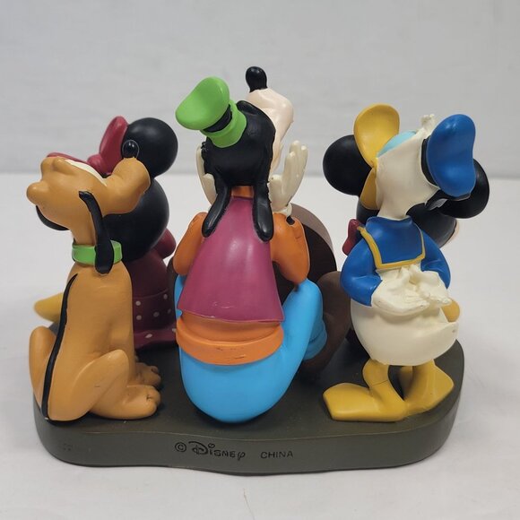 Walt Disney Mickey Mouse And Friends Clock Walt Disney World - Picture 2 of 7